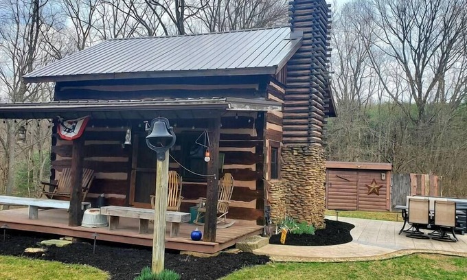 Tippecanoe House | Renovated 1800s Pioneer Cottage