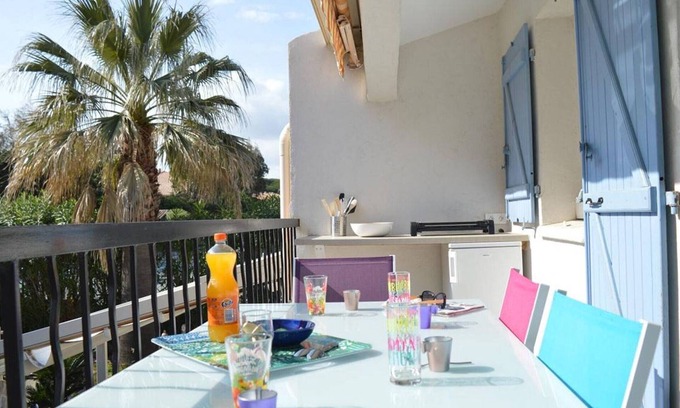 Sainte-Maxime Apartment | Renovated 2-Room Cabin Apt, Sleeps 4, 200m from Beach, A/C, WiFi, Parking