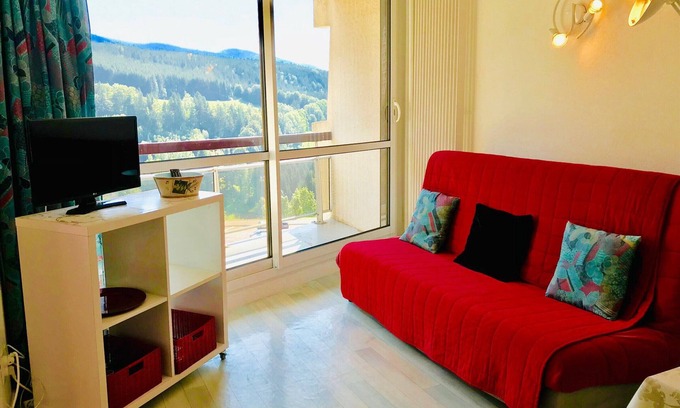 Villard-de-Lans Apartment | Renovated apartment with south-facing balcony, near shops and free parking