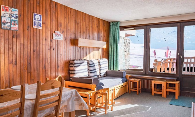 Val-Thorens Apartment | Renovated apartment in Val Thorens, 6 people, modern mountain style