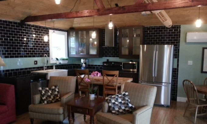 Alta Vista House | Renovated Carriage House, Swimming Pool, Upstairs