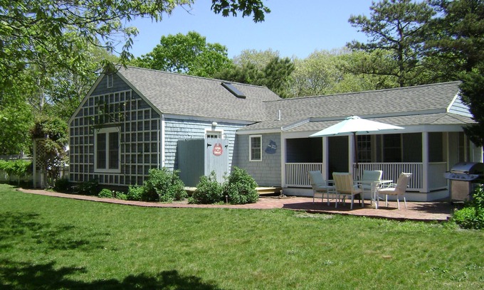 Edgartown Cottage | Renovated Cottage with nice yard and homey interior