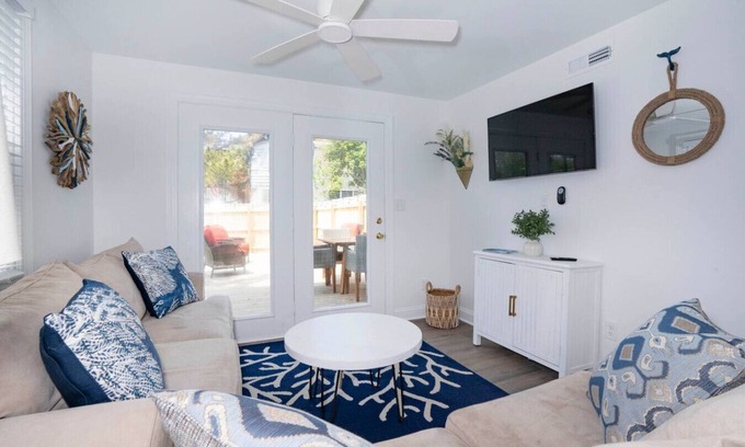 Seabreeze House | Renovated Duplex in Dewey Beach