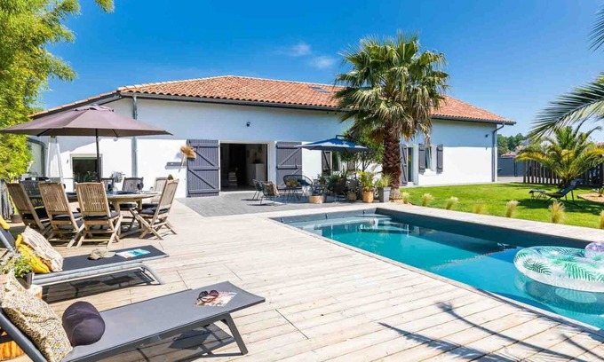 Benesse-Maremne House | Renovated farmhouse near Hossegor (10 mins from the beaches)