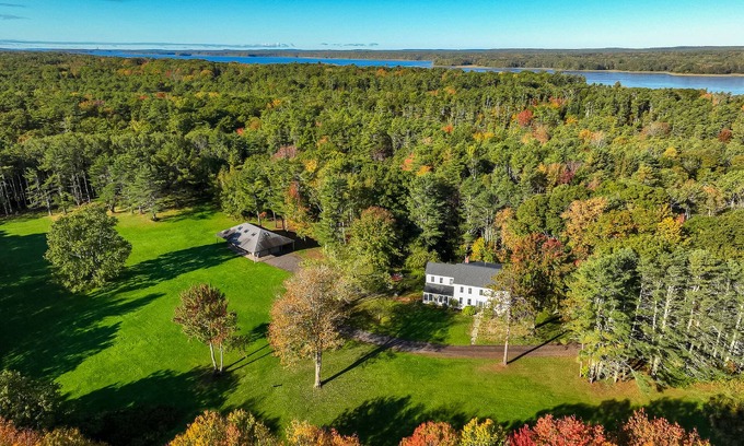 Brunswick Other | Renovated farmhouse on an acreage with grill, four-bedrooms, & W/D - river views