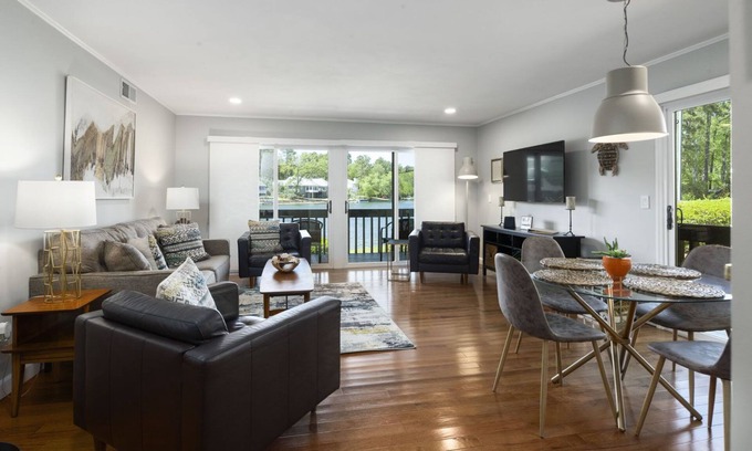 Pinehurst Condo | Renovated, Lakefront, Pinehurst #5, Ground Level, 2BR, 2BA, Pool, WiFi, Cable