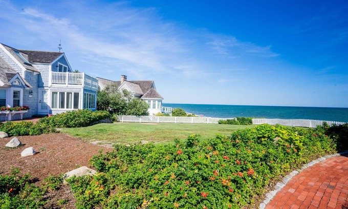 Mashpee Condo | Renovated Nantucket Style 2 Bed/2 Bath Cottage, Steps to Private Beach, Market.