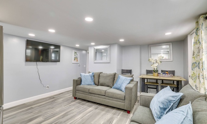 Waterbury Apartment | Renovated Retreat in Downtown Waterbury!
