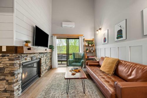 Ellicottville House | Renovated Ski In Out Condo King Bed Patio Grill