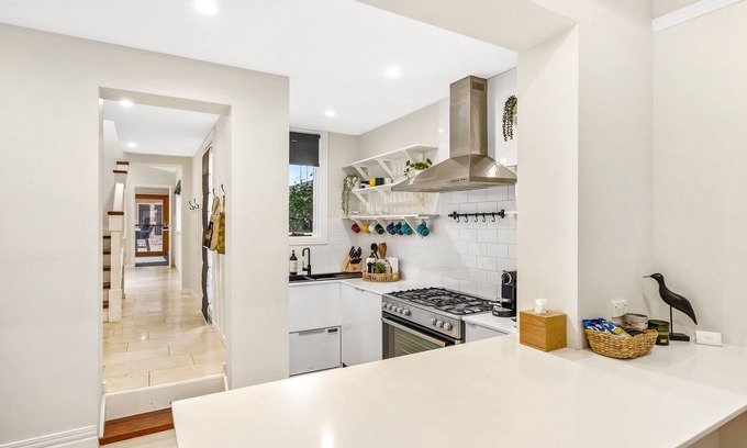 Bathurst House | Renovated terrace in the heart of Bathurst
