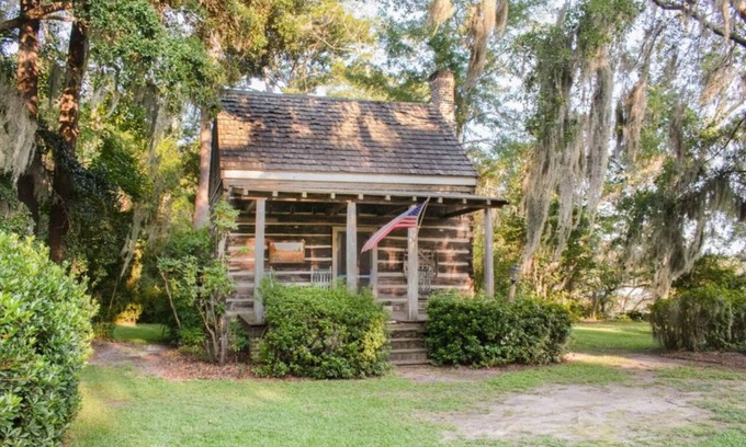 Charleston County Cabin | Rent a Historic Cabin on The Toogoodoo River, close to Edisto Beach