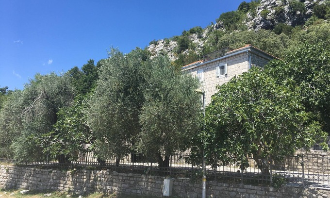 Kuljace House | Rent a room in Stonehouse Danilo