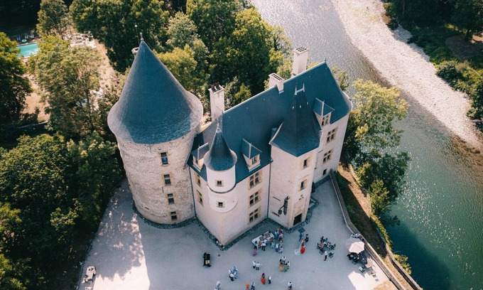 Saint-Martory Villa | Rent a unique french castle for your family vacations