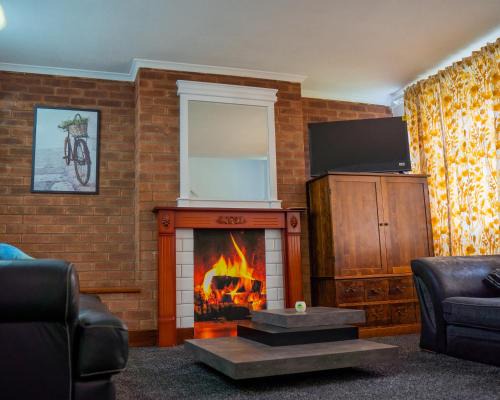 Clifton Apartment | Rent Entire Calmhaven Apartment