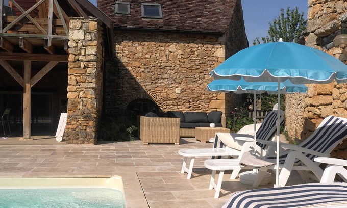 Castels et Bezenac House | Rent Gite Casalissa house with heated pool in Perigord Noir, Sarlat