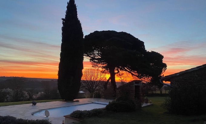 Pin-Balma House | Rent Independent House - 12 to 14 Sleeps - 6 to 7 Bedrooms - Toulouse