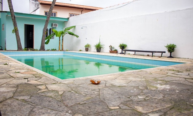 Niteroi House | rent rooms in piratininga