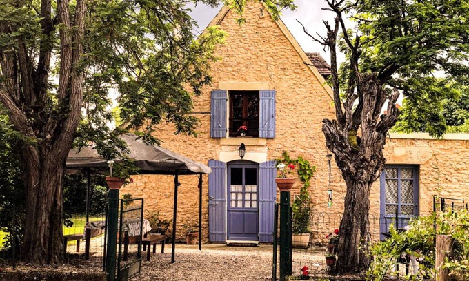 Tremolat Cottage | Rent this cosy cottage outside Tremolat, Dordogne - New low prices for 2 or 4!.