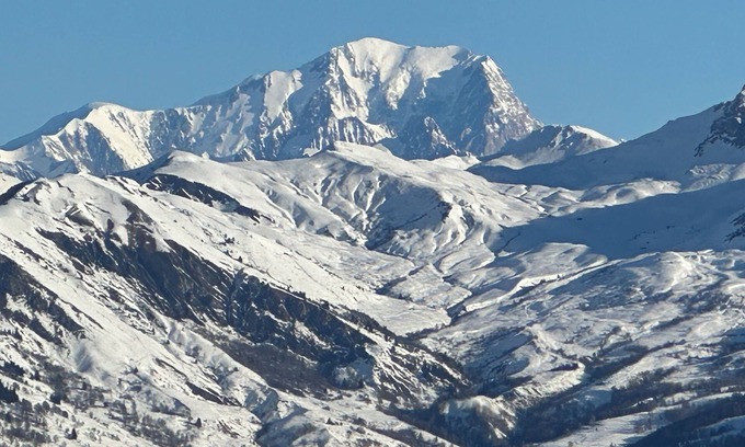 Celliers Apartment | "Rental with breathtaking mountain views, for an unforgettable stay!"