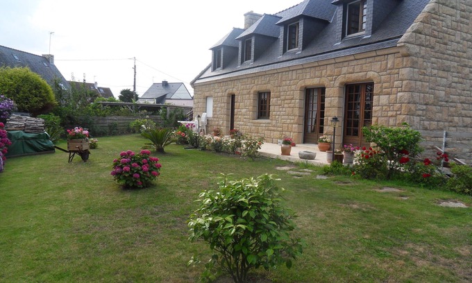 Larmor-Plage Apartment | Rental with sea view labeled 'CLEVACANCES' 3 keys