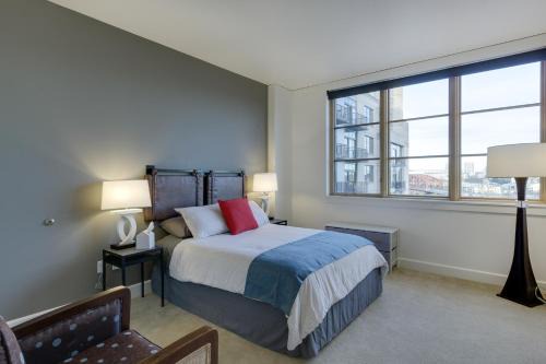 Pearl District Apartment | Renu Suites at The Burlington Portland