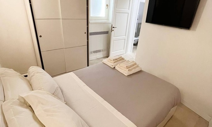 Rione IV Campo Marzio Apartment | Repetita Juvant