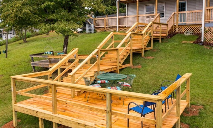 Lyman House | Resa's Family Retreat