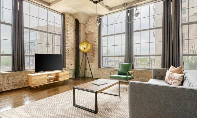 Theater District Apartment | Reside Houston Dwntwn, Wyndham