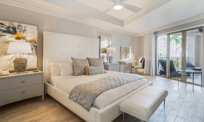 Seven Mile Beach Condo | Residence 302 2 Bedroom Condo by Redawning