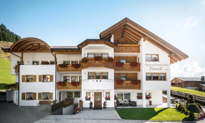Corvara in Badia Apartment | Residence Bondì