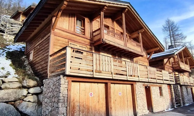 Isola Ski Chalet | Residence Ch Merc 26 - SOUTH SOUTH PANORAMIC CHALET