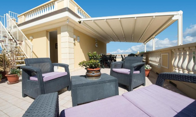 Viareggio Apartment | Residence Colombo