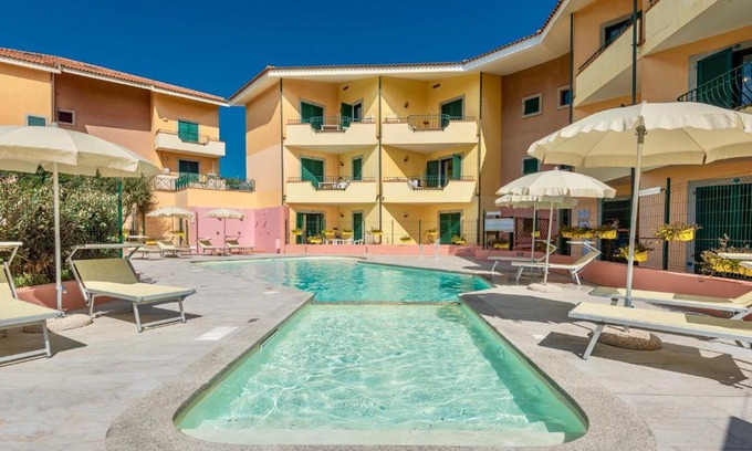 Santa Teresa di Gallura Apartment | Residence con piscina a Santa Teresa di Gallura