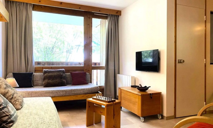 Val-d'Isere Apartment | Residence Hameaux De Val - Friendly apartment and its covered parking