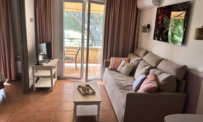 Pont Royal Apartment | Residence Hotel du Golf de Pont Royal - maeva Home - 2 room apartment for 4 people - Selection