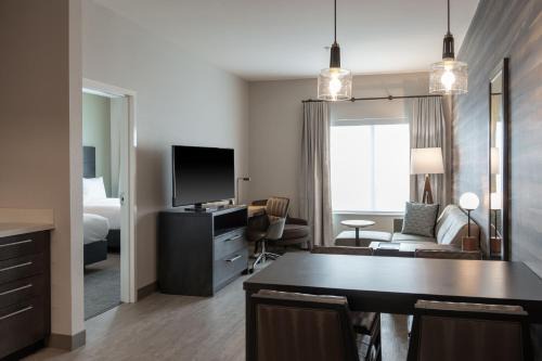 Lancaster Hotel | Residence Inn by Marriott Lancaster Palmdale
