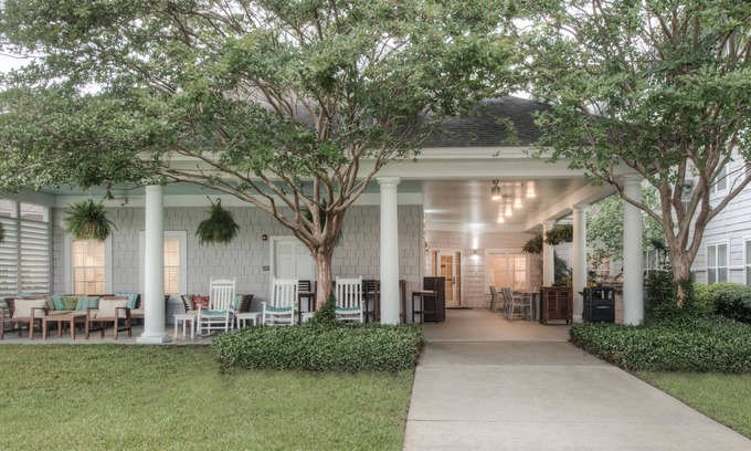 Landfall Hotel | Residence Inn by Marriott Wilmington Landfall