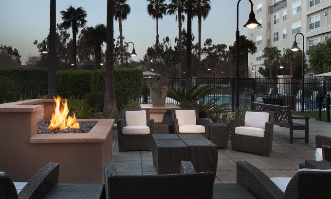 Newark Hotel | Residence Inn by Marriott Newark Silicon Valley
