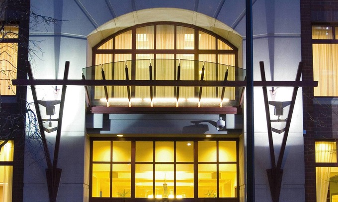 Downtown Portland Hotel | Residence Inn by Marriott Portland Downtown/RiverPlace