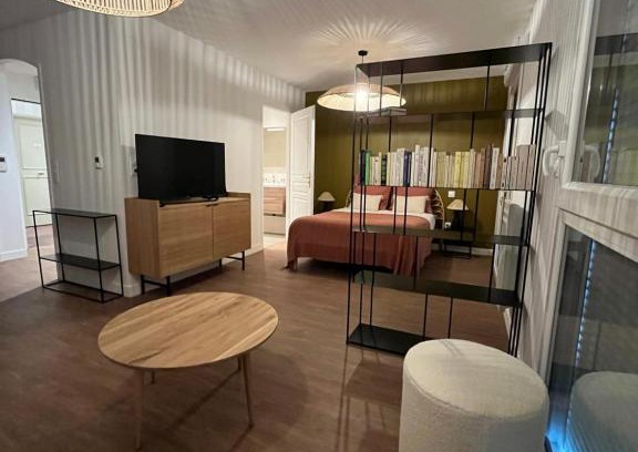 Cholet Apartment | RESIDENCE MONTANA
