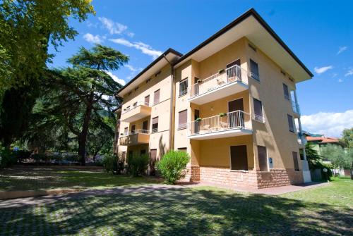 Riva del Garda Apartment | Residence Royal House