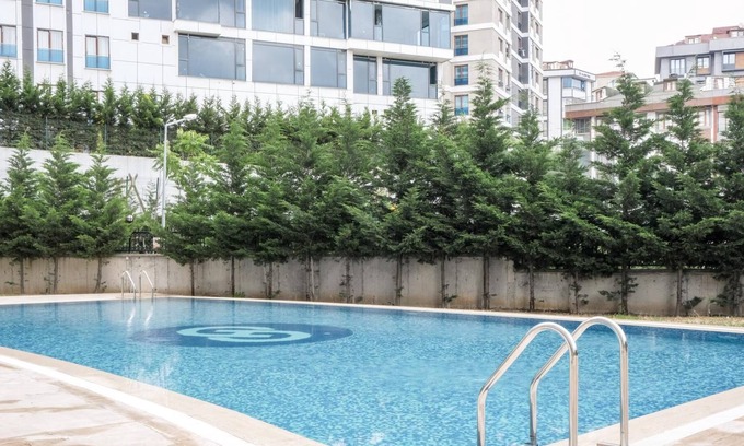 Sakarya Province Apartment | Residence w Pool 5 Min To Vialand Near Golden Horn