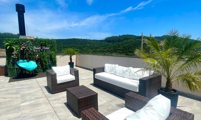 Ingleses Centro Apartment | Residencial Beach Palace