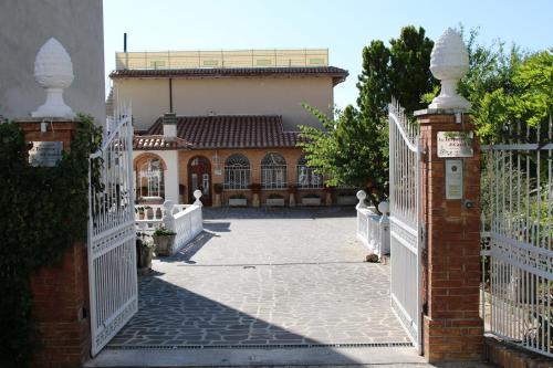 Gualdo Tadino House | Residenza Le Terrazze di Gualdo Rent Rooms