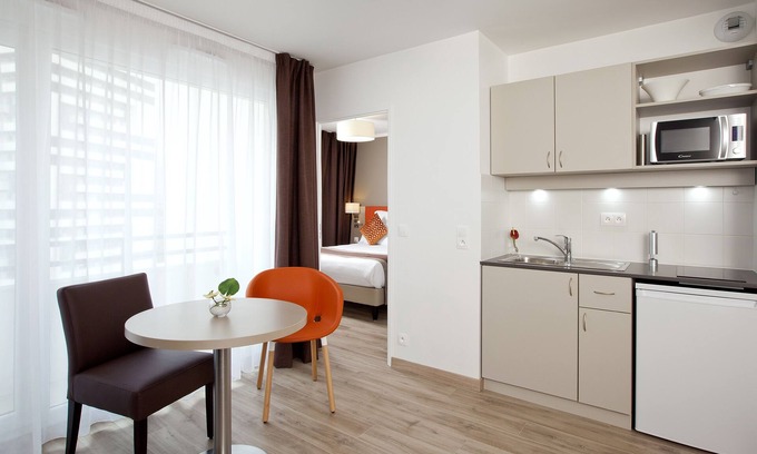 Curial Cambrai Apartment | Residhome Paris Rosa Parks