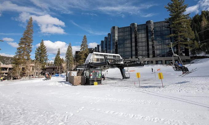 Olympic Valley Apartment | Resort at Squaw Creek Tahoe Hyatt 2Bd/2Ba Fireplace Suite