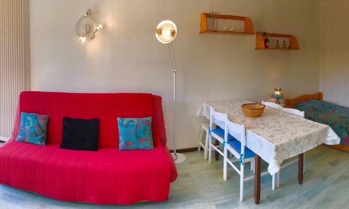 Villard-de-Lans Apartment | Resort center, 5th floor, balcony, parking, 36m², Villard de Lans