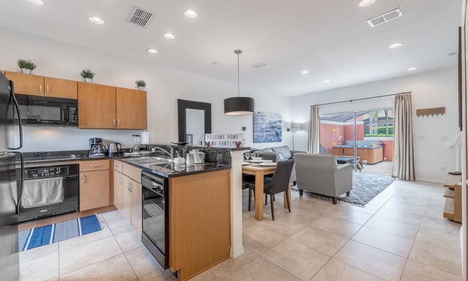 Sunset Lakes House | Resort living, next to Disney Townhome with hottub