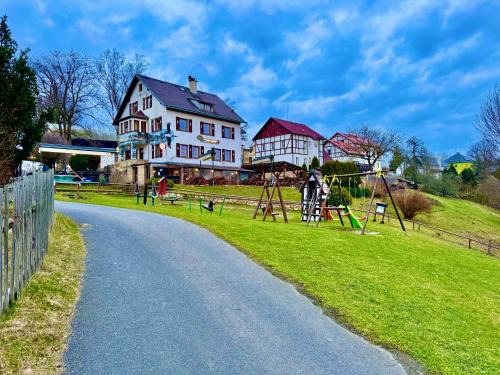 Hrensko House | Resort Mezná