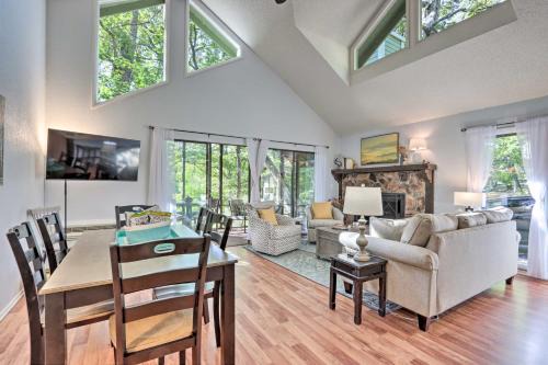 Osage Beach House | Resort Perks Updated Osage Beach Home!